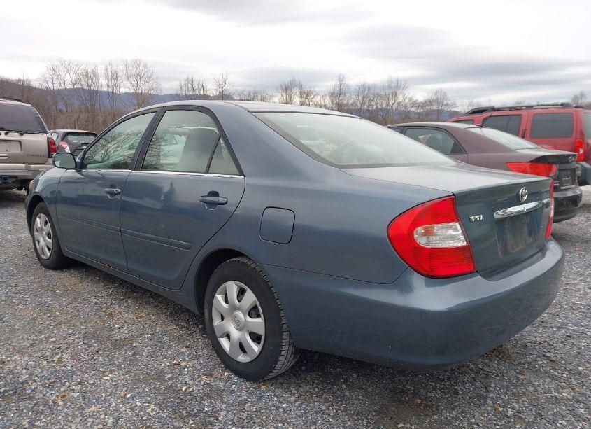 Photo 6 of 2004 Toyota Camry LE (VIN 4T1BE32K44U928088)