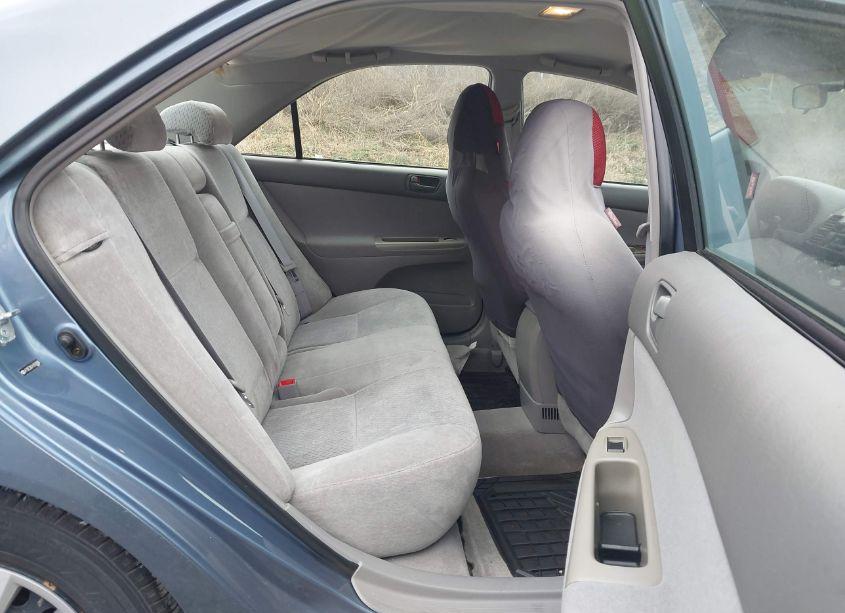 Photo 8 of 2004 Toyota Camry LE (VIN 4T1BE32K44U928088)