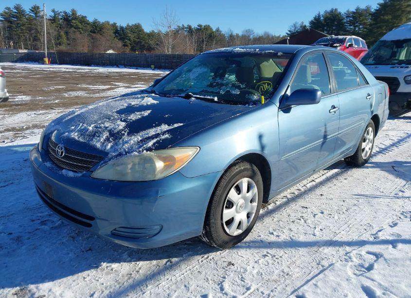 Photo 2 of 2004 Toyota Camry LE (VIN 4T1BE32K44U930438)