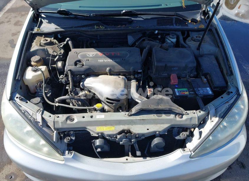 Photo 10 of 2005 Toyota Camry LE (VIN 4T1BE32K45U004834)