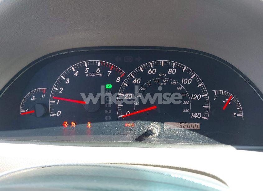 Photo 7 of 2005 Toyota Camry LE (VIN 4T1BE32K45U004834)