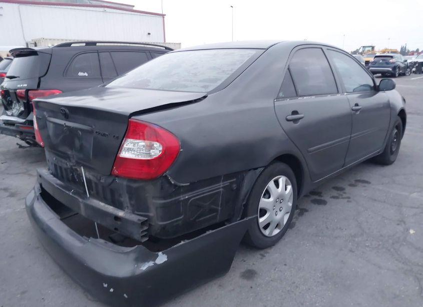 Photo 4 of 2005 Toyota Camry LE (VIN 4T1BE32K45U040085)