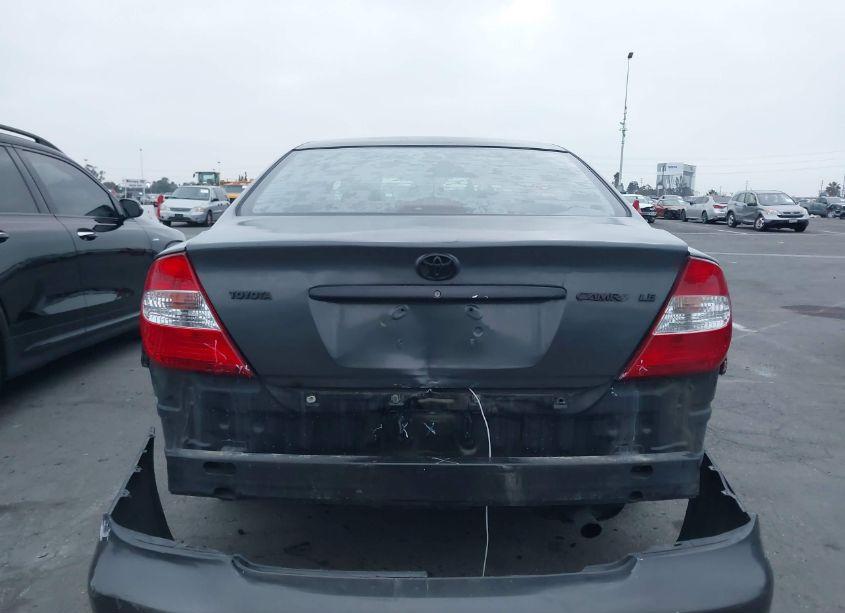 Photo 6 of 2005 Toyota Camry LE (VIN 4T1BE32K45U040085)