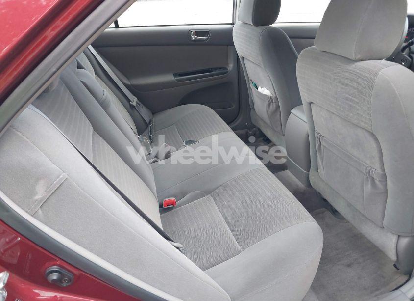 Photo 8 of 2005 Toyota Camry LE (VIN 4T1BE32K45U079677)