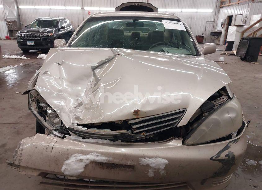 Photo 13 of 2005 Toyota Camry LE (VIN 4T1BE32K45U081669)
