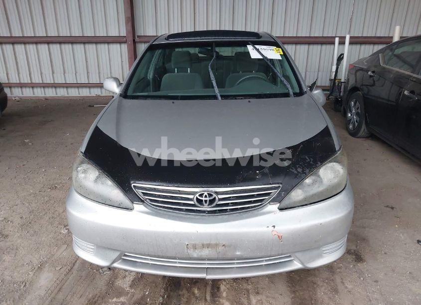 Photo 12 of 2005 Toyota Camry LE (VIN 4T1BE32K45U082479)