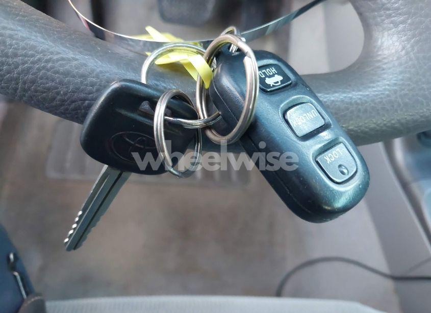 Photo 11 of 2005 Toyota Camry LE (VIN 4T1BE32K45U392051)