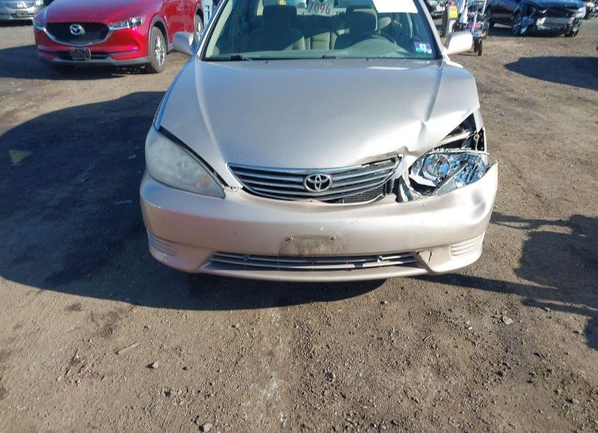 Photo 12 of 2005 Toyota Camry LE (VIN 4T1BE32K45U396018)