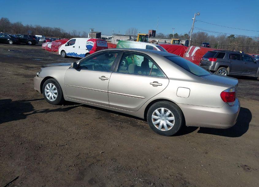 Photo 3 of 2005 Toyota Camry LE (VIN 4T1BE32K45U396018)
