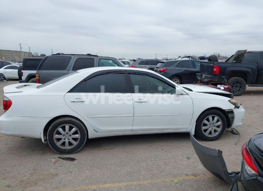 Photo 13 of 2005 Toyota Camry SE (VIN 4T1BE32K45U406627)