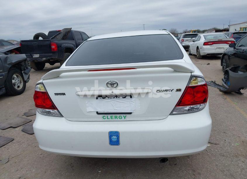 Photo 16 of 2005 Toyota Camry SE (VIN 4T1BE32K45U406627)