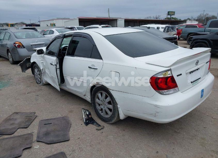 Photo 3 of 2005 Toyota Camry SE (VIN 4T1BE32K45U406627)
