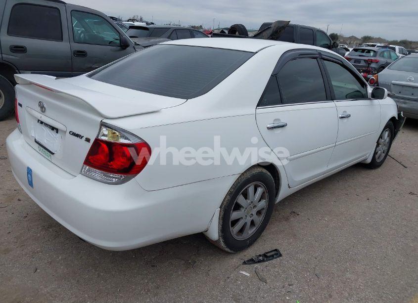 Photo 4 of 2005 Toyota Camry SE (VIN 4T1BE32K45U406627)