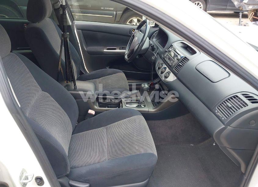 Photo 5 of 2005 Toyota Camry SE (VIN 4T1BE32K45U406627)