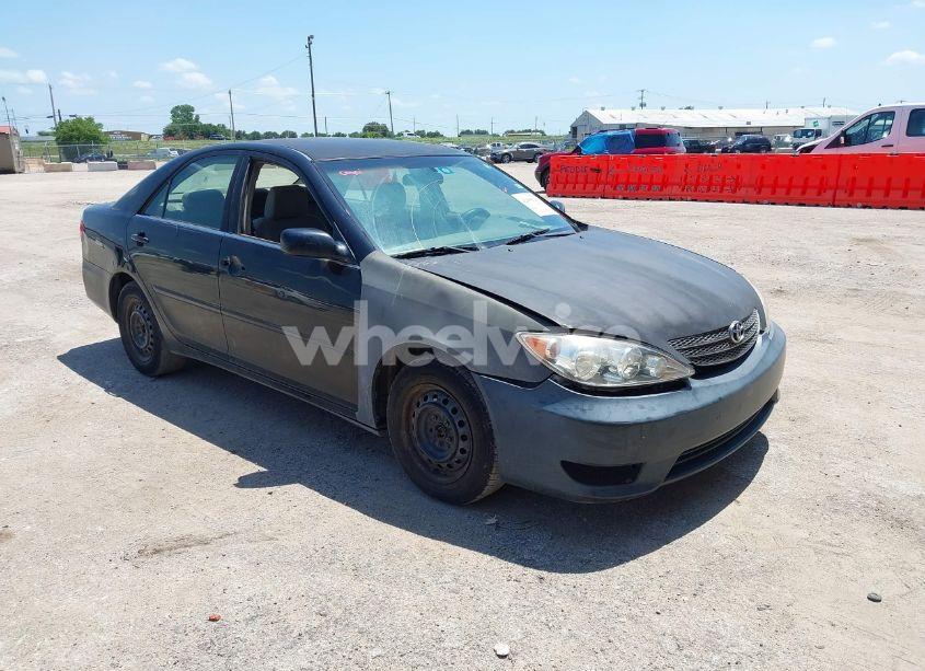 2005 Toyota Camry LE/SE/STD/XLE (VIN 4T1BE32K45U411598) main photo