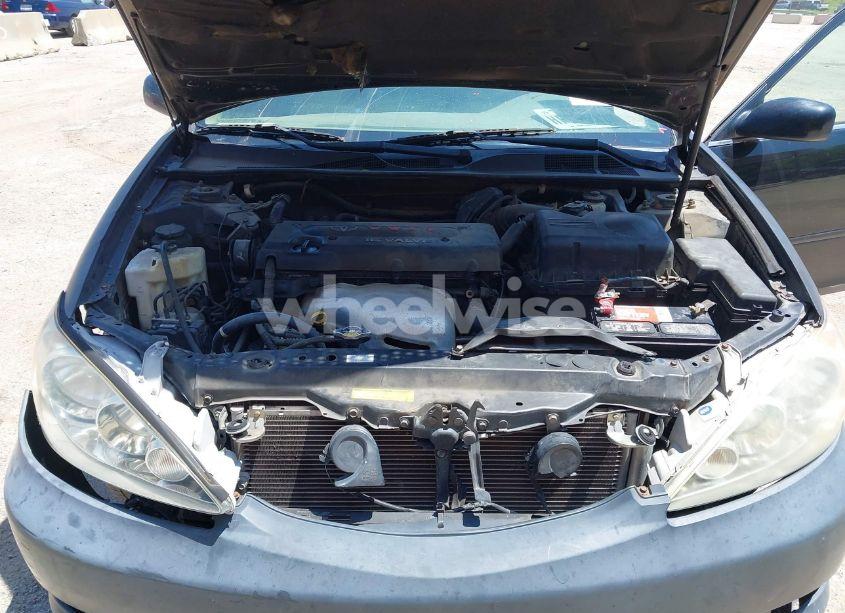 Photo 10 of 2005 Toyota Camry LE/SE/STD/XLE (VIN 4T1BE32K45U411598)