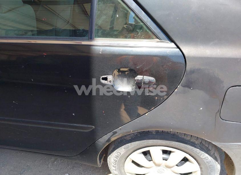 Photo 13 of 2005 Toyota Camry LE/SE/STD/XLE (VIN 4T1BE32K45U411598)