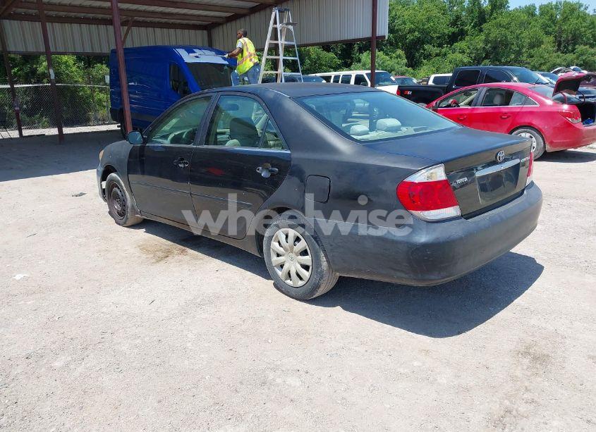 Photo 3 of 2005 Toyota Camry LE/SE/STD/XLE (VIN 4T1BE32K45U411598)
