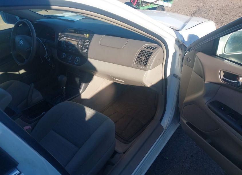 Photo 5 of 2005 Toyota Camry LE/XLE/SE (VIN 4T1BE32K45U412296)
