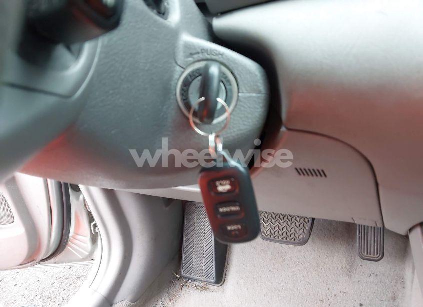 Photo 11 of 2005 Toyota Camry LE (VIN 4T1BE32K45U562005)