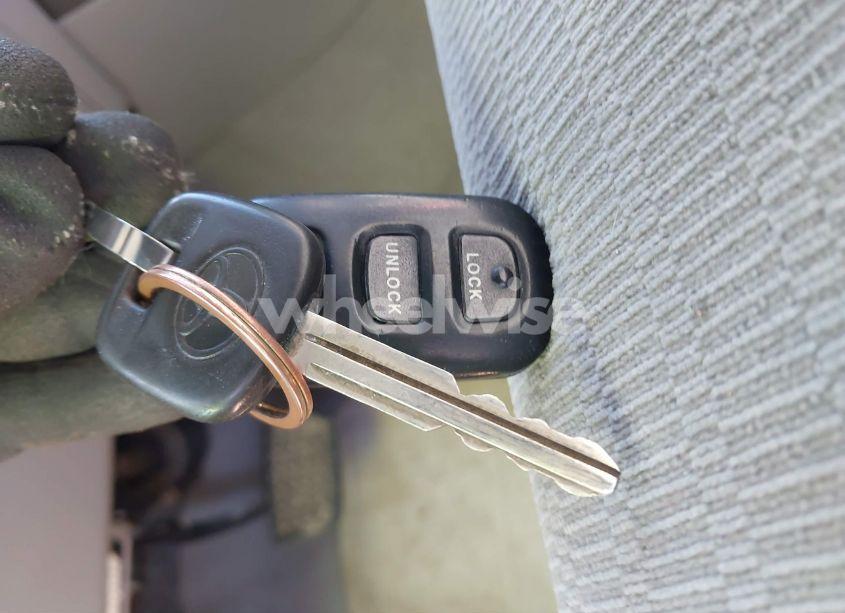 Photo 11 of 2005 Toyota Camry LE (VIN 4T1BE32K45U588524)