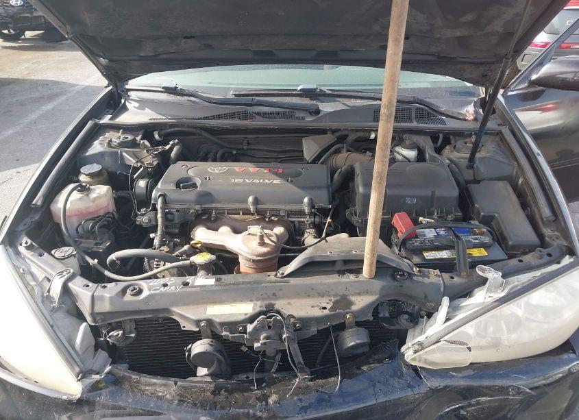 Photo 10 of 2005 Toyota Camry LE (VIN 4T1BE32K45U589477)