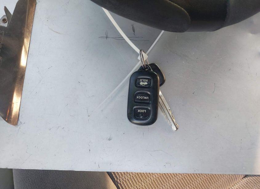 Photo 11 of 2005 Toyota Camry LE (VIN 4T1BE32K45U589477)
