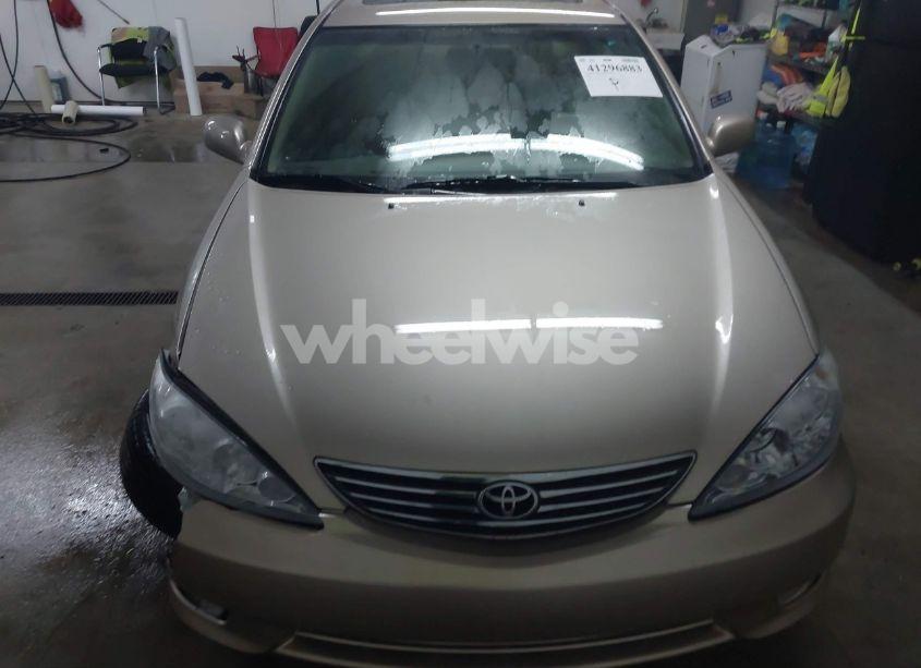 Photo 12 of 2005 Toyota Camry XLE (VIN 4T1BE32K45U636412)