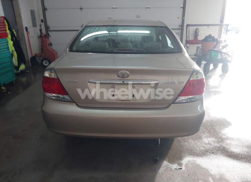Photo 16 of 2005 Toyota Camry XLE (VIN 4T1BE32K45U636412)