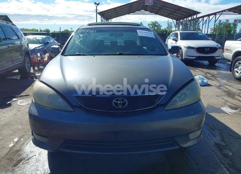 Photo 12 of 2005 Toyota Camry SE (VIN 4T1BE32K45U970469)