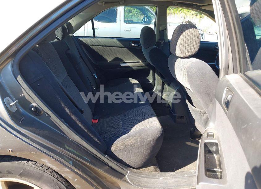 Photo 8 of 2005 Toyota Camry SE (VIN 4T1BE32K45U970469)