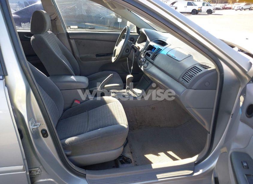 Photo 5 of 2006 Toyota Camry LE (VIN 4T1BE32K46U104286)