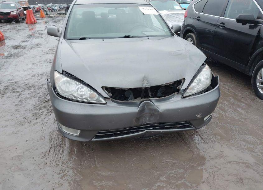 Photo 6 of 2006 Toyota Camry XLE (VIN 4T1BE32K46U687555)