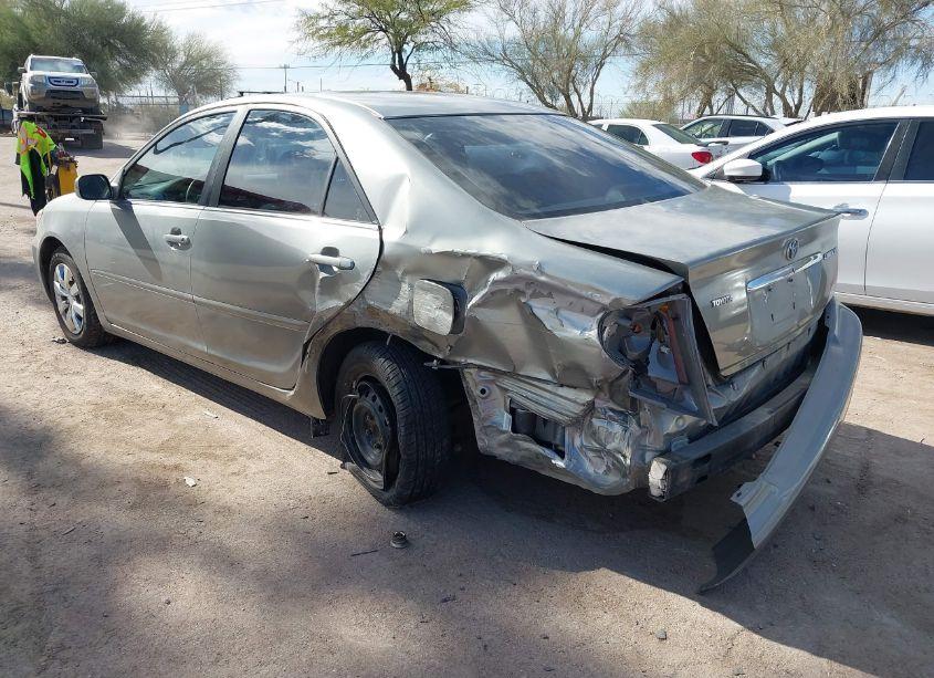 Photo 3 of 2006 Toyota Camry LE (VIN 4T1BE32K46U700613)