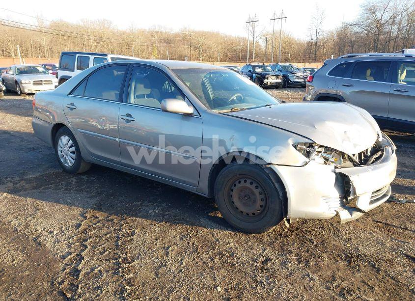 2006 Toyota Camry LE (VIN 4T1BE32K46U710025) main photo