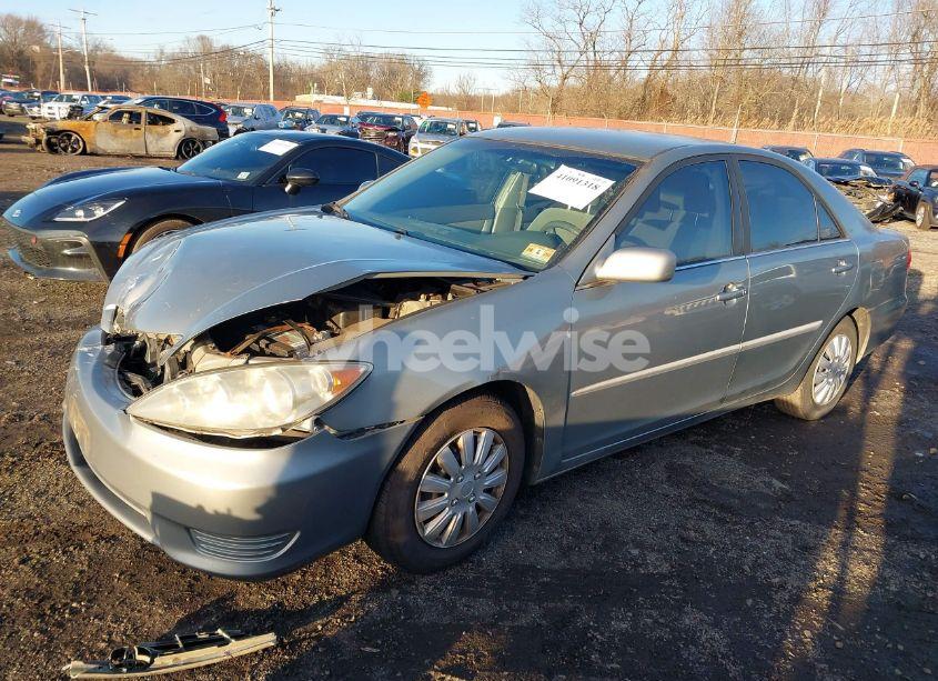 Photo 2 of 2006 Toyota Camry LE (VIN 4T1BE32K46U710025)