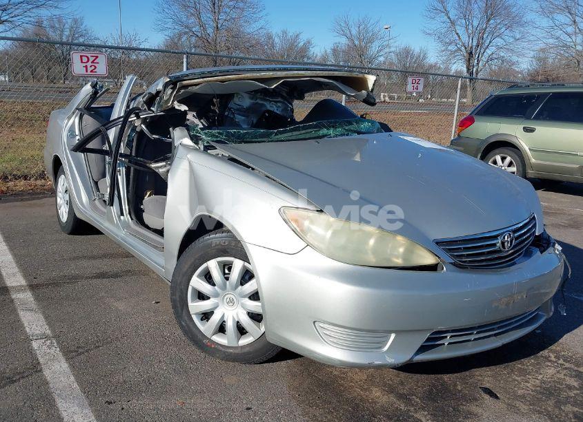 2006 Toyota Camry LE (VIN 4T1BE32K46U714236) main photo