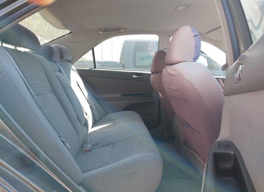 Photo 8 of 2006 Toyota Camry STD (VIN 4T1BE32K46U722921)