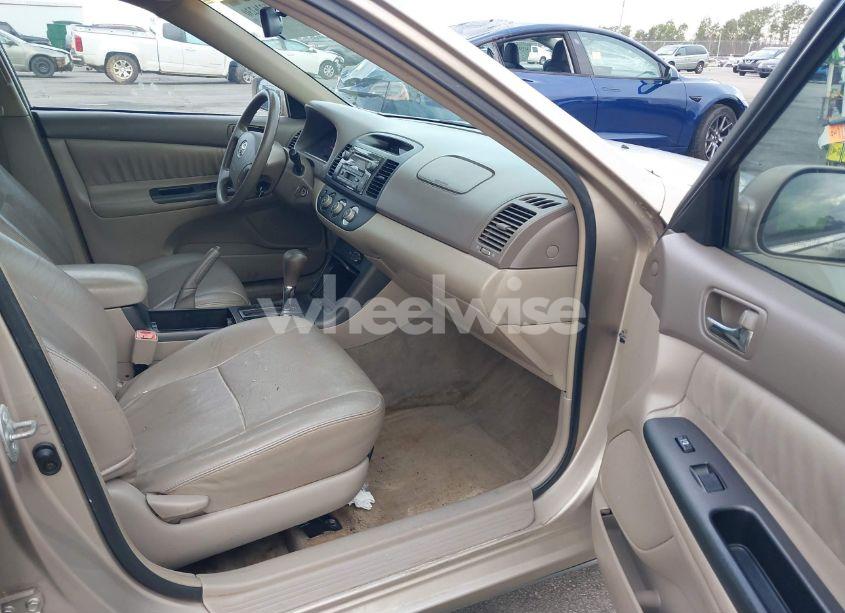 Photo 5 of 2006 Toyota Camry LE (VIN 4T1BE32K46U725060)