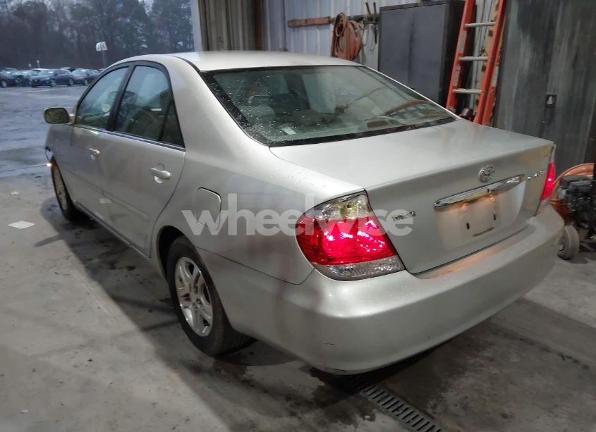 Photo 3 of 2006 Toyota Camry LE (VIN 4T1BE32K46U732879)