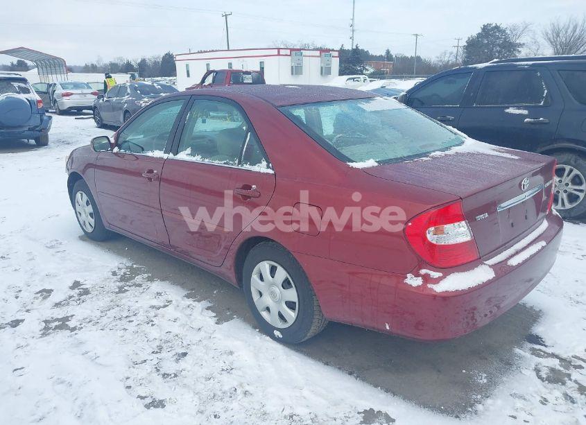 Photo 3 of 2002 Toyota Camry LE (VIN 4T1BE32K52U035666)