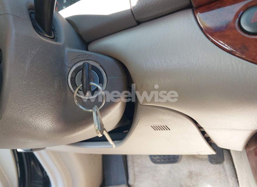 Photo 11 of 2002 Toyota Camry LE (VIN 4T1BE32K52U037630)