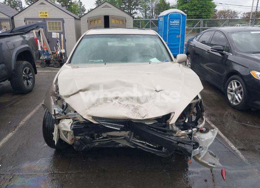 Photo 13 of 2002 Toyota Camry LE (VIN 4T1BE32K52U042004)