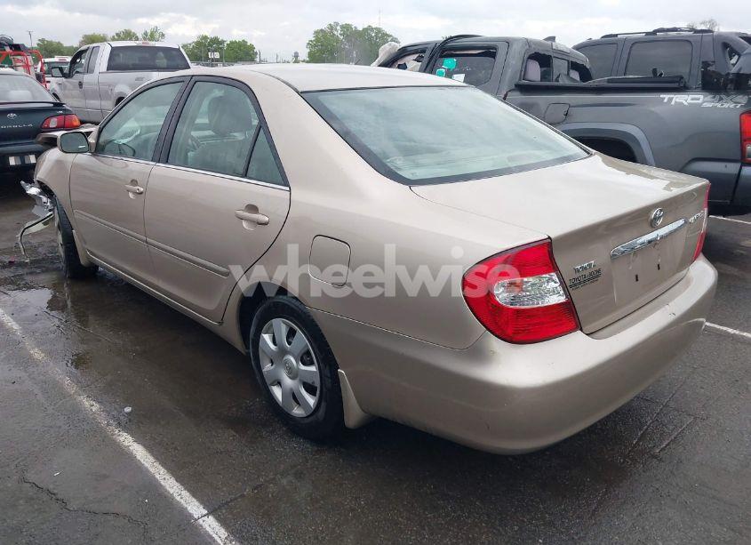 Photo 3 of 2002 Toyota Camry LE (VIN 4T1BE32K52U042004)
