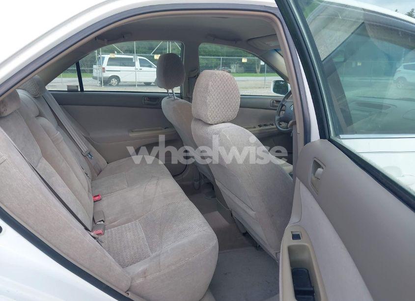 Photo 8 of 2002 Toyota Camry LE (VIN 4T1BE32K52U085550)
