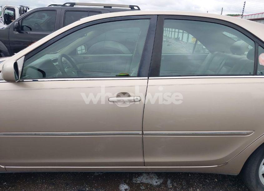 Photo 14 of 2002 Toyota Camry XLE (VIN 4T1BE32K52U086150)