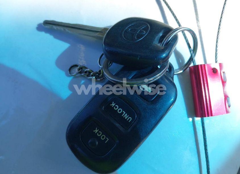 Photo 11 of 2002 Toyota Camry XLE (VIN 4T1BE32K52U104162)