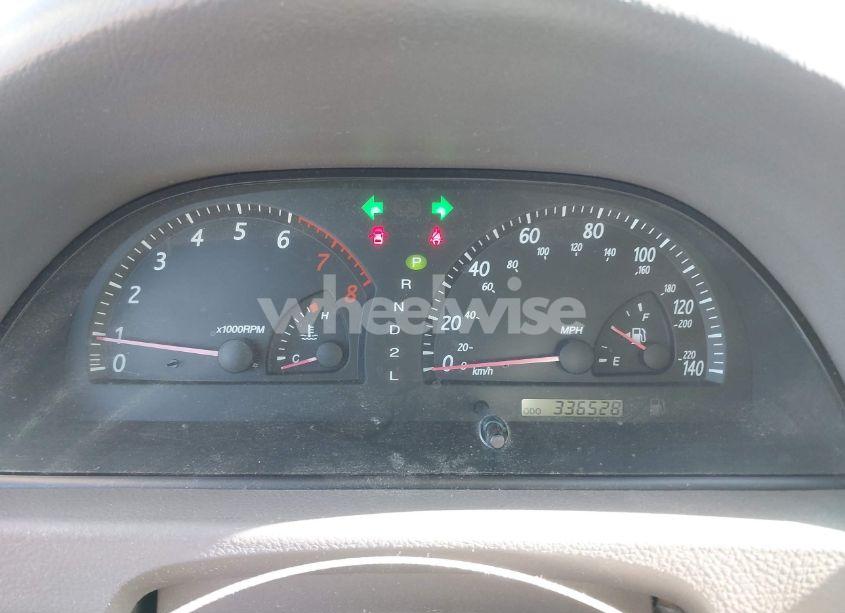 Photo 7 of 2002 Toyota Camry XLE (VIN 4T1BE32K52U104162)