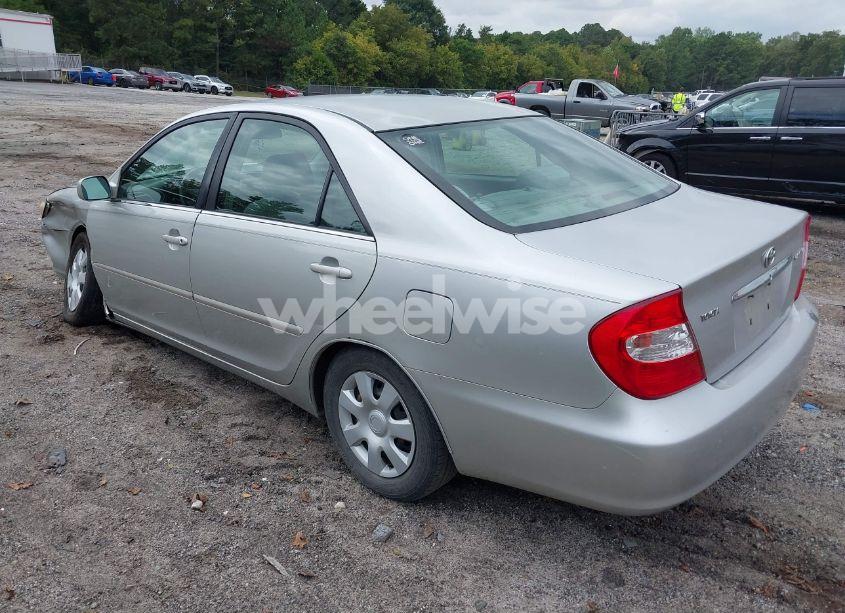 Photo 3 of 2002 Toyota Camry LE (VIN 4T1BE32K52U108230)