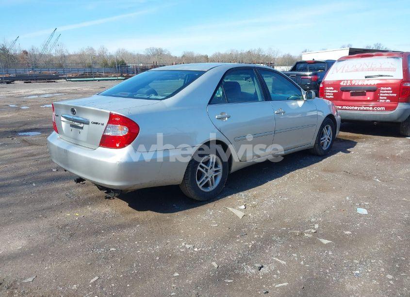 Photo 4 of 2002 Toyota Camry LE (VIN 4T1BE32K52U506649)